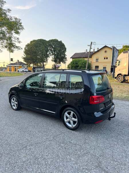 Volkswagen Touran 1.6TDI/F-ULL/0DLIČAN