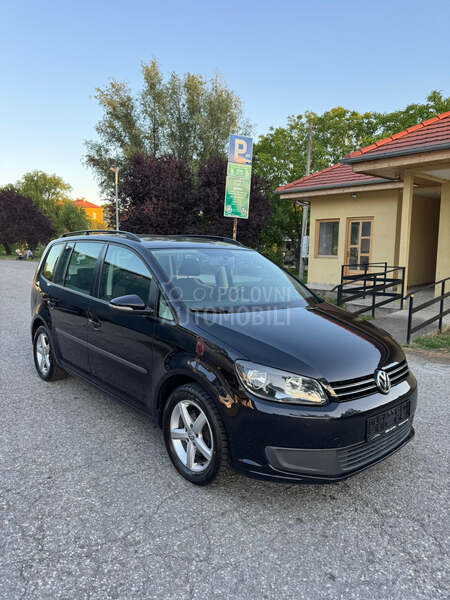Volkswagen Touran 1.6TDI/F-ULL/0DLIČAN