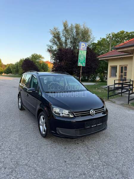 Volkswagen Touran 1.6TDI/F-ULL/0DLIČAN