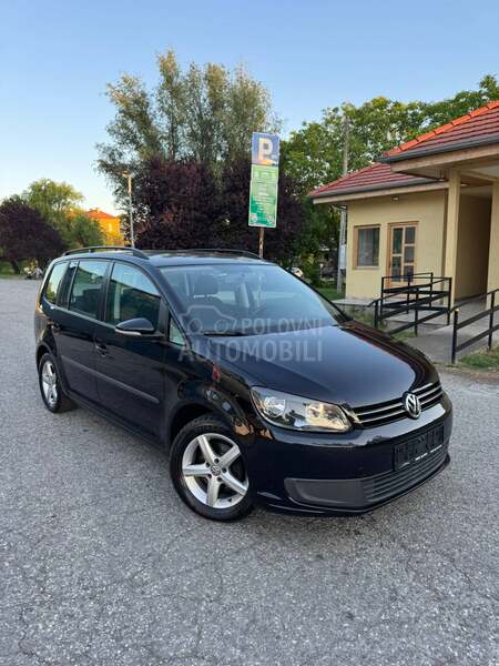 Volkswagen Touran 1.6TDI/F-ULL/0DLIČAN
