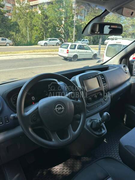 Opel Vivaro Kombinovani