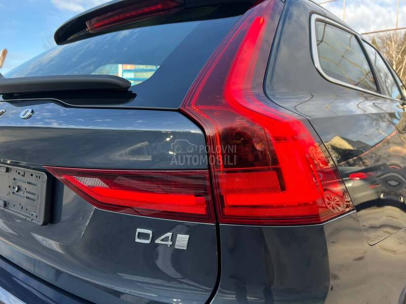 Volvo V90 D4 INSCRIPTION