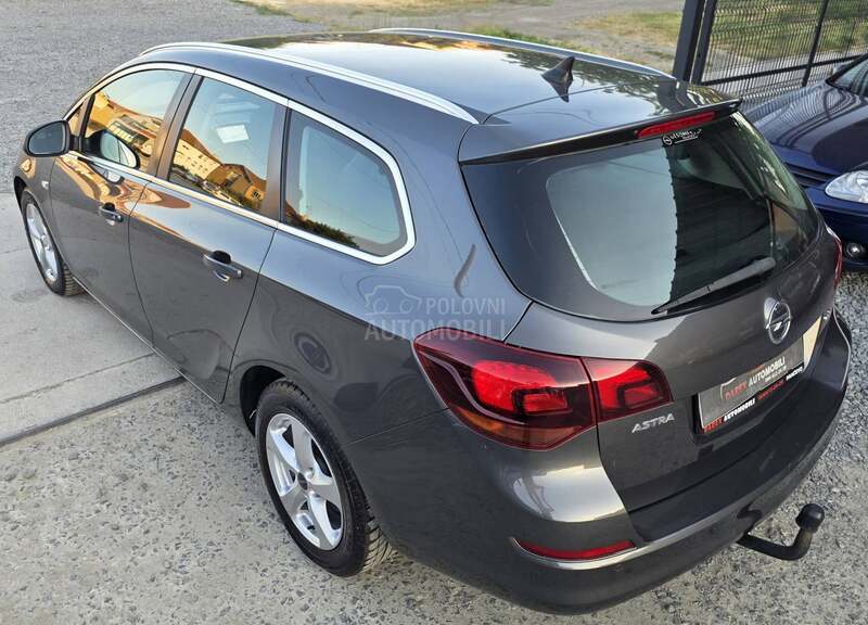 Opel Astra J 1.7 CDTI N.A.V.I