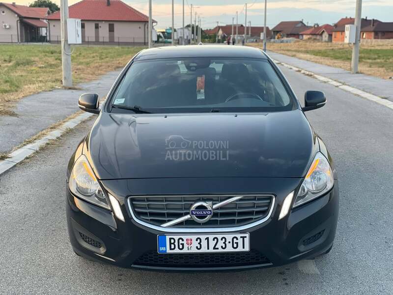 Volvo S60 1.6D NOV NOV