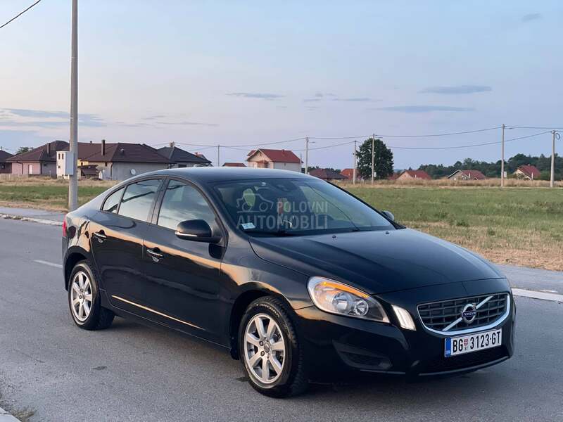 Volvo S60 1.6D NOV NOV