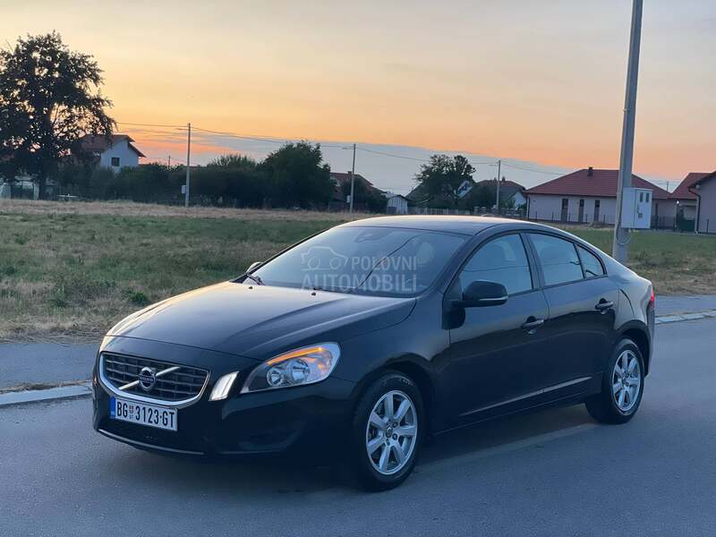 Volvo S60 1.6D NOV NOV