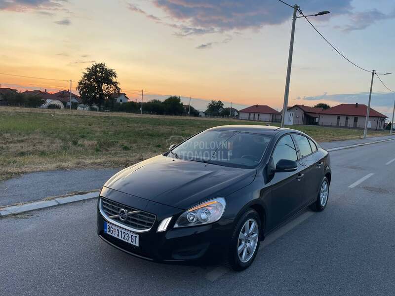 Volvo S60 1.6D NOV NOV