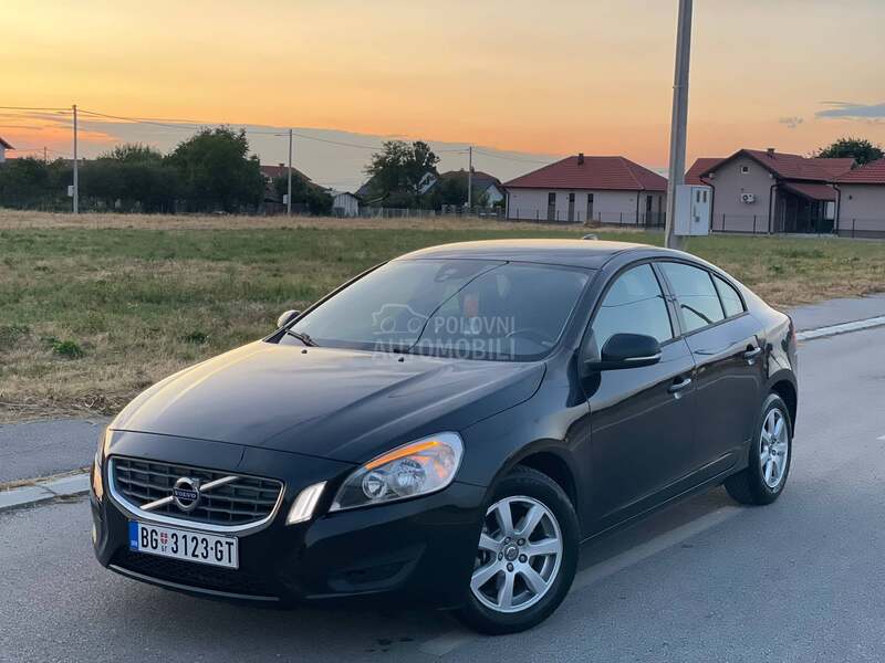 Volvo S60 1.6D NOV NOV
