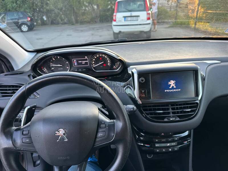 Peugeot 208 1.4hdiA.U.T.O.M.A.T