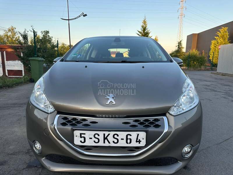 Peugeot 208 1.4hdiA.U.T.O.M.A.T