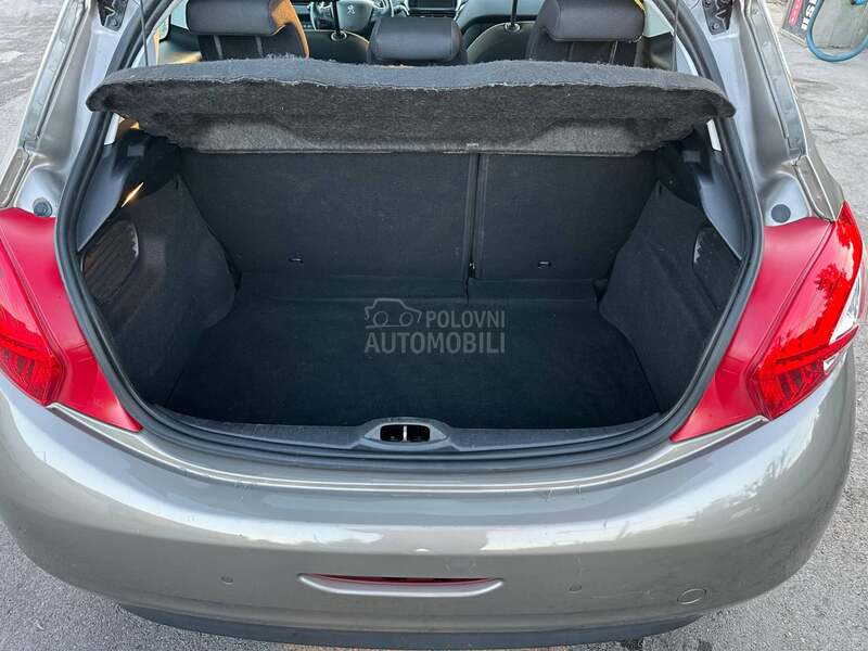 Peugeot 208 1.4hdiA.U.T.O.M.A.T