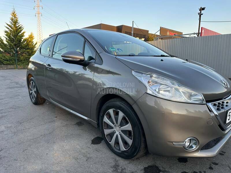 Peugeot 208 1.4hdiA.U.T.O.M.A.T