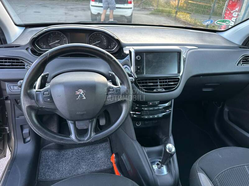 Peugeot 208 1.4hdiA.U.T.O.M.A.T