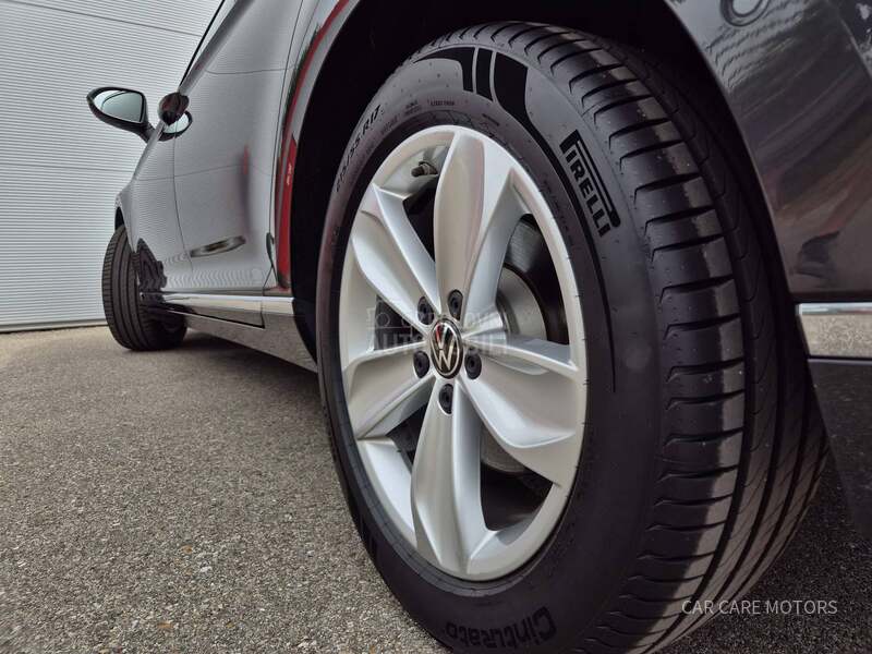 Volkswagen Passat B8 2.0 TDI DSG ELEGANCE