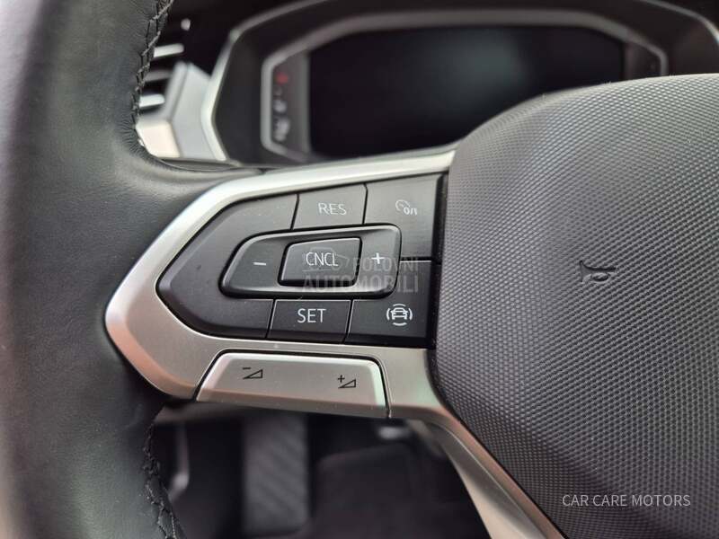 Volkswagen Passat B8 2.0 TDI DSG ELEGANCE