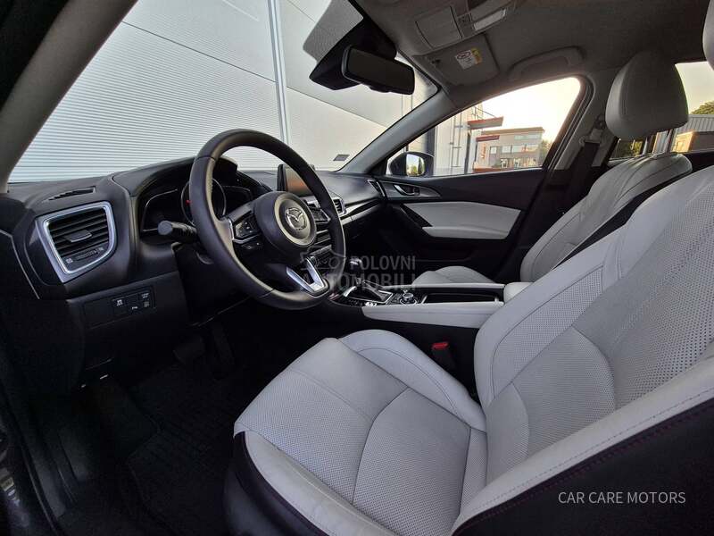 Mazda 3 G120 REVOLUTION AUT