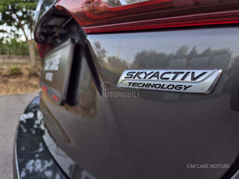 Mazda 3 G120 REVOLUTION AUT