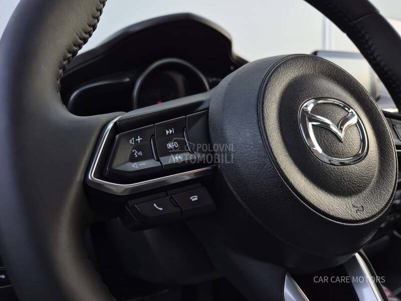 Mazda 3 G120 REVOLUTION AUT