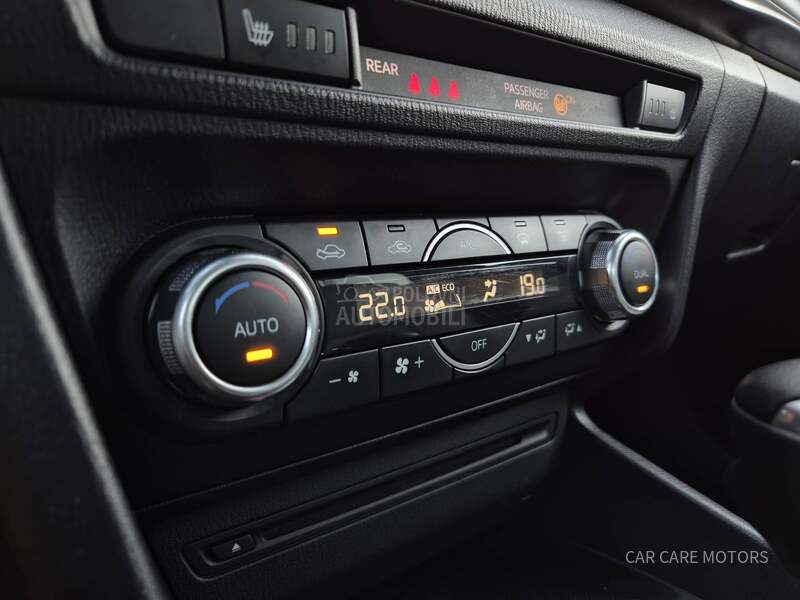 Mazda 3 G120 REVOLUTION AUT