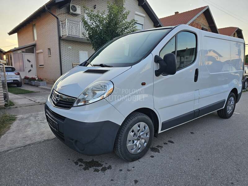 Opel Vivaro 2.0 dci TOP CH KLIMA