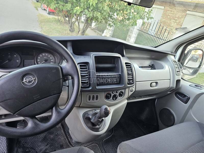 Opel Vivaro 2.0 dci TOP CH KLIMA