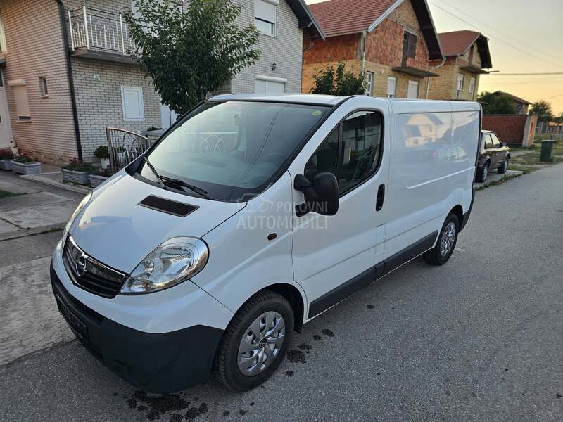 Opel Vivaro 2.0 dci TOP CH KLIMA