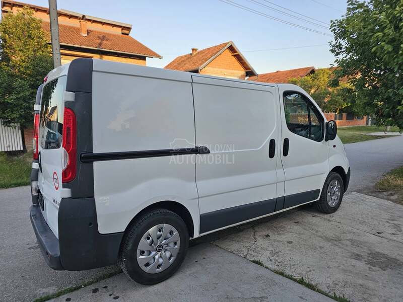Opel Vivaro 2.0 dci TOP CH KLIMA