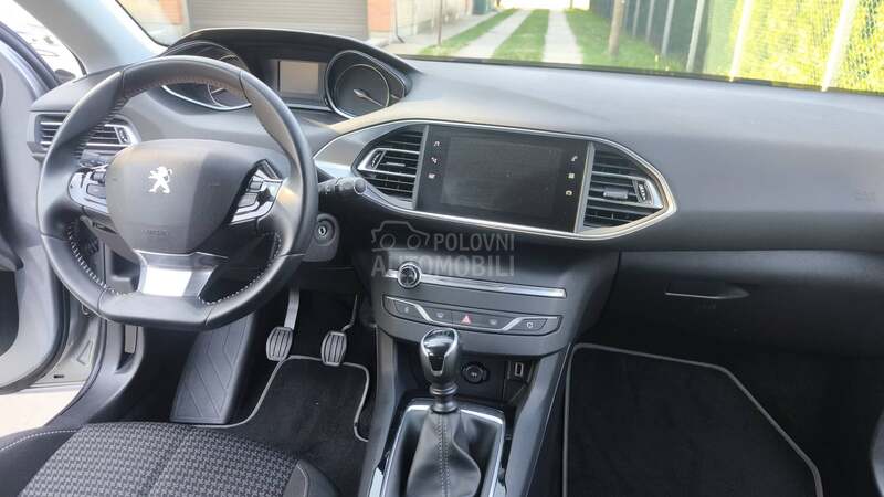 Peugeot 308 1.2 PURETECH