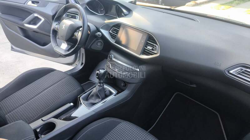 Peugeot 308 1.2 PURETECH