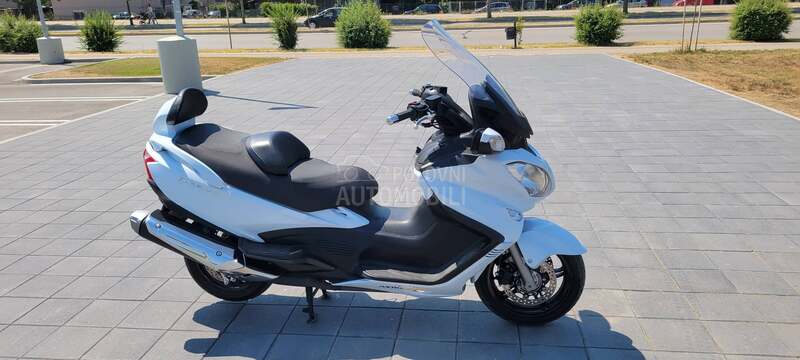 Suzuki burgman 650 nov
