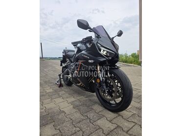 Honda cbr 650r