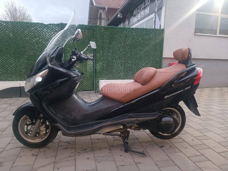 Suzuki Burgman 250