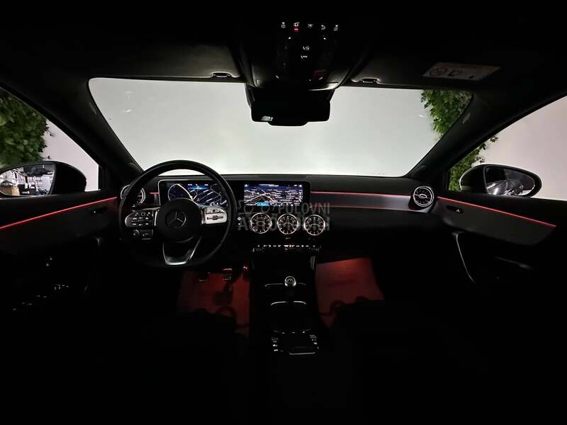 Mercedes Benz CLA 180 AMG LINE AMB AUT