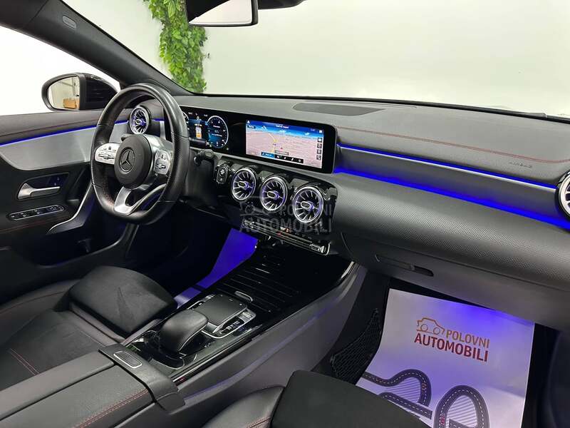 Mercedes Benz CLA 180 AMG LINE AMB AUT