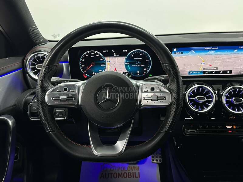 Mercedes Benz CLA 180 AMG LINE AMB AUT