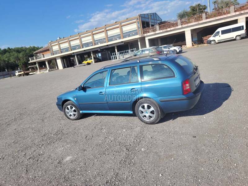 Škoda Octavia 1.9 tdi di crveno
