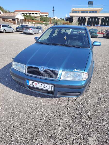 Škoda Octavia 1.9 tdi di crveno