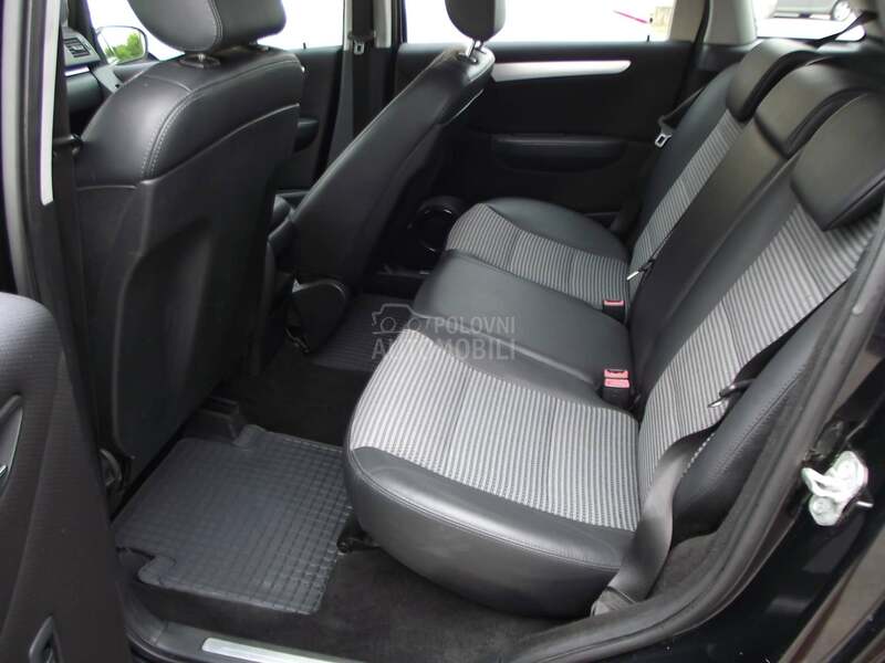 Mercedes Benz B 180 CDI 6B NOV