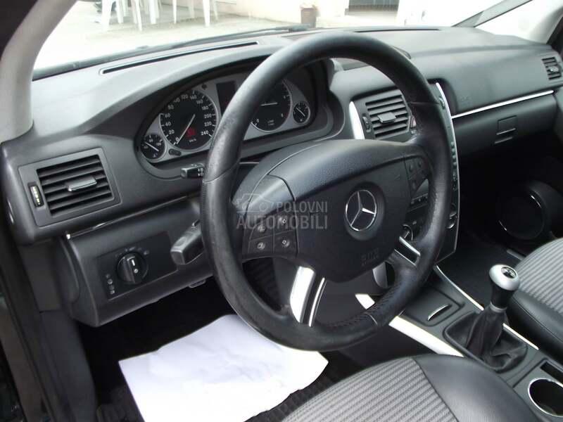 Mercedes Benz B 180 CDI 6B NOV