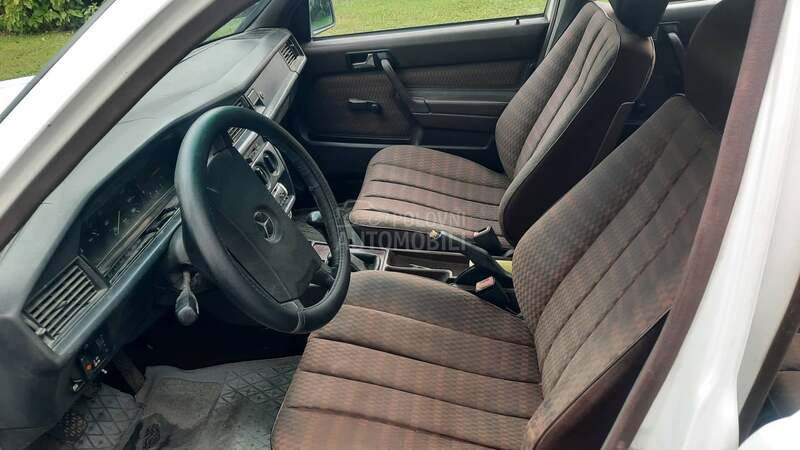 Mercedes Benz 190 190D