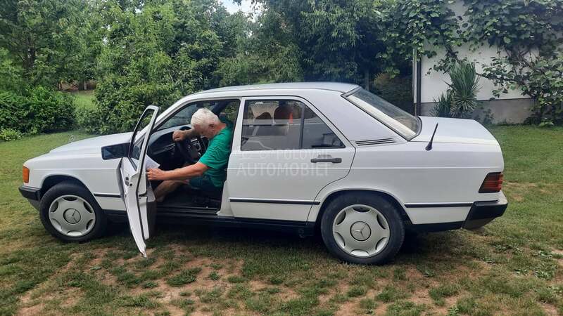 Mercedes Benz 190 190D