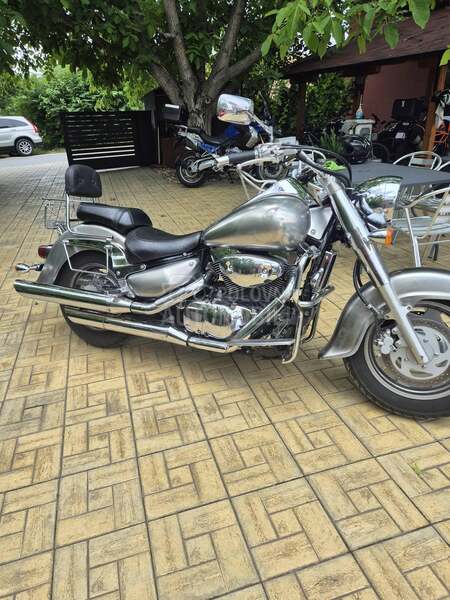 Suzuki intruder 1500 c i