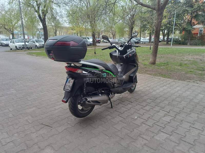 Kawasaki J300 J 300 HITNO