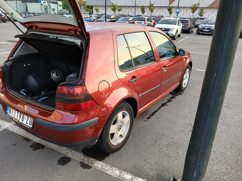 Volkswagen Golf 4 1.6 tng