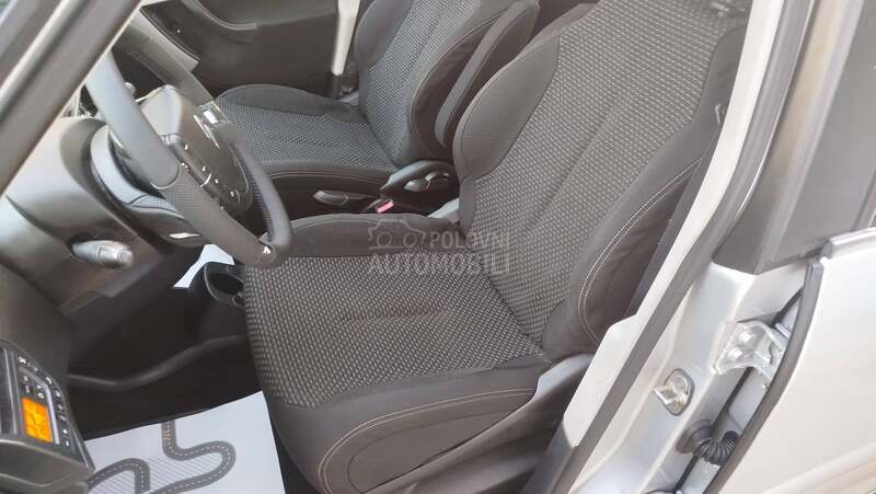 Citroen C4 Picasso 1.6 hdi N A V I