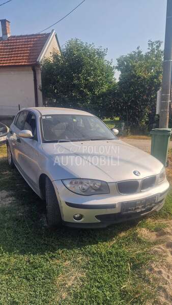 haube krila farovi prsa