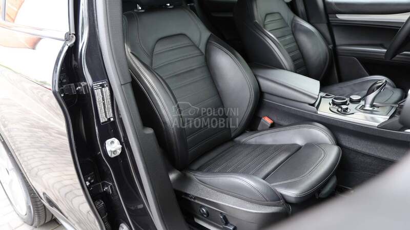 Alfa Romeo Stelvio 210 Q4 Super