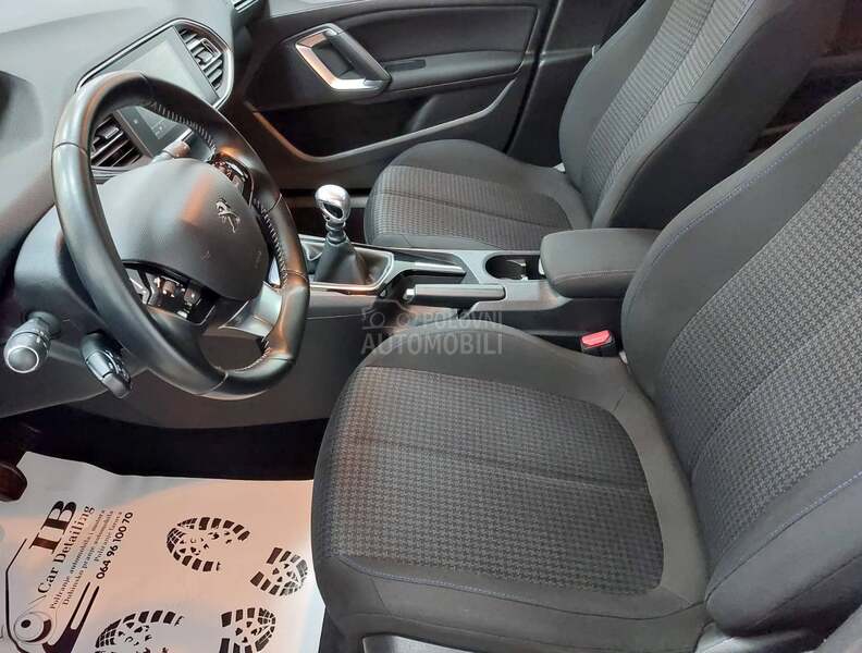 Peugeot 308 1.5 HDI STYLE