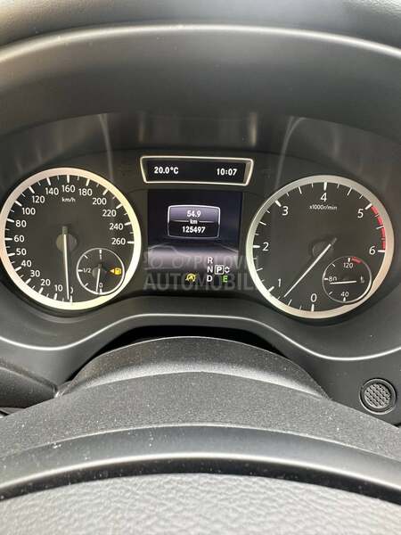 Infiniti QX30 