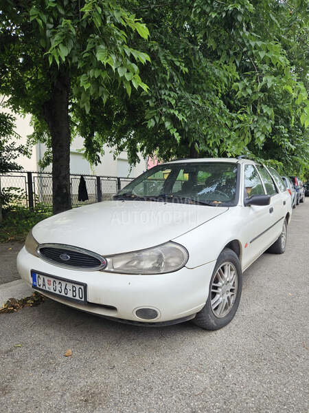 Ford Mondeo 1.6 i